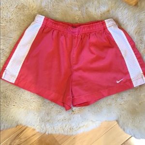 Vintage 2000s Nike shorts